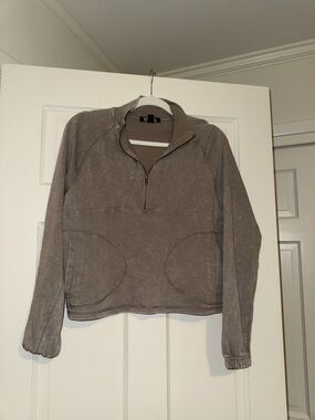 Quarter-Zip Pullover Sweatshirt in Washed Taupe